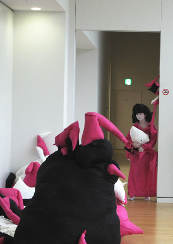 イン‥スタレーション…？