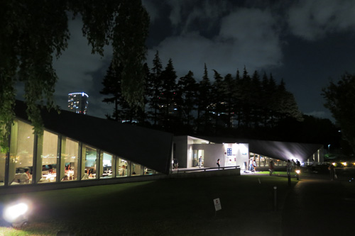 夜の21_21 DESIGN SIGHT