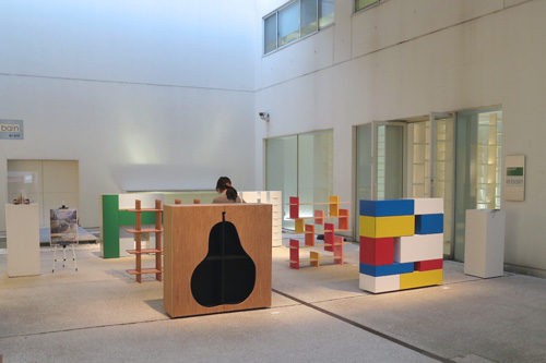 内田繁と内田デザイン研究所のデザイナー展 全景