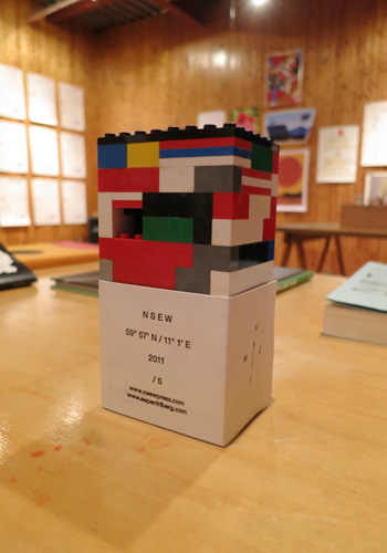レゴブロックみたいなの