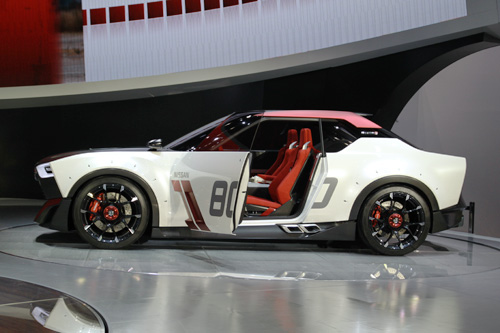 Nissan IDx - Side